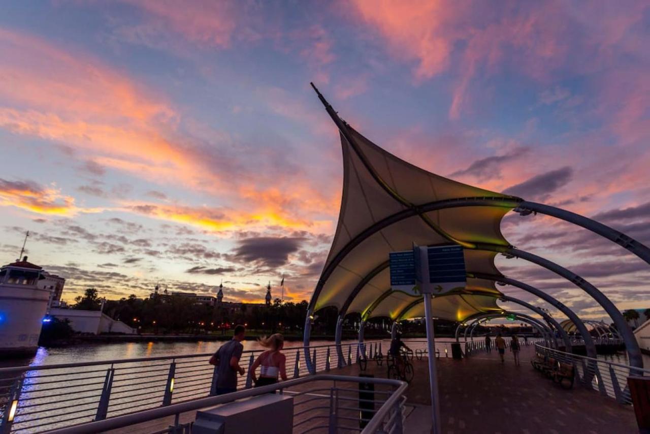 Sunset Paradise - Find Yourself In Tampa Exterior photo