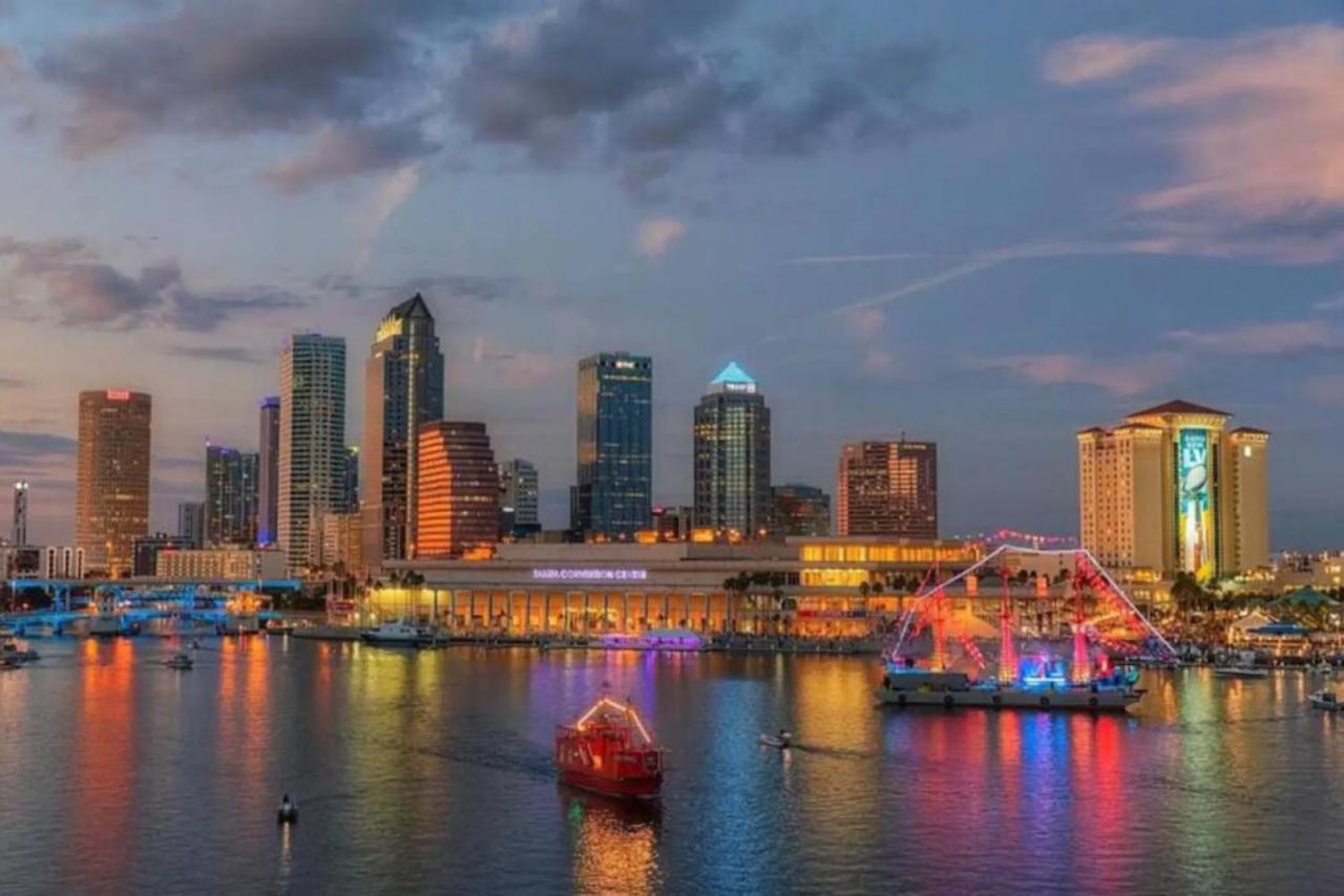 Sunset Paradise - Find Yourself In Tampa Exterior photo
